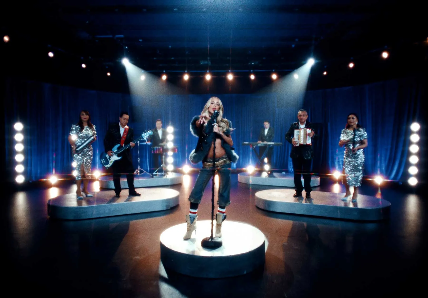 Los Angeles Azules ft tini. Pa el (videoclip)