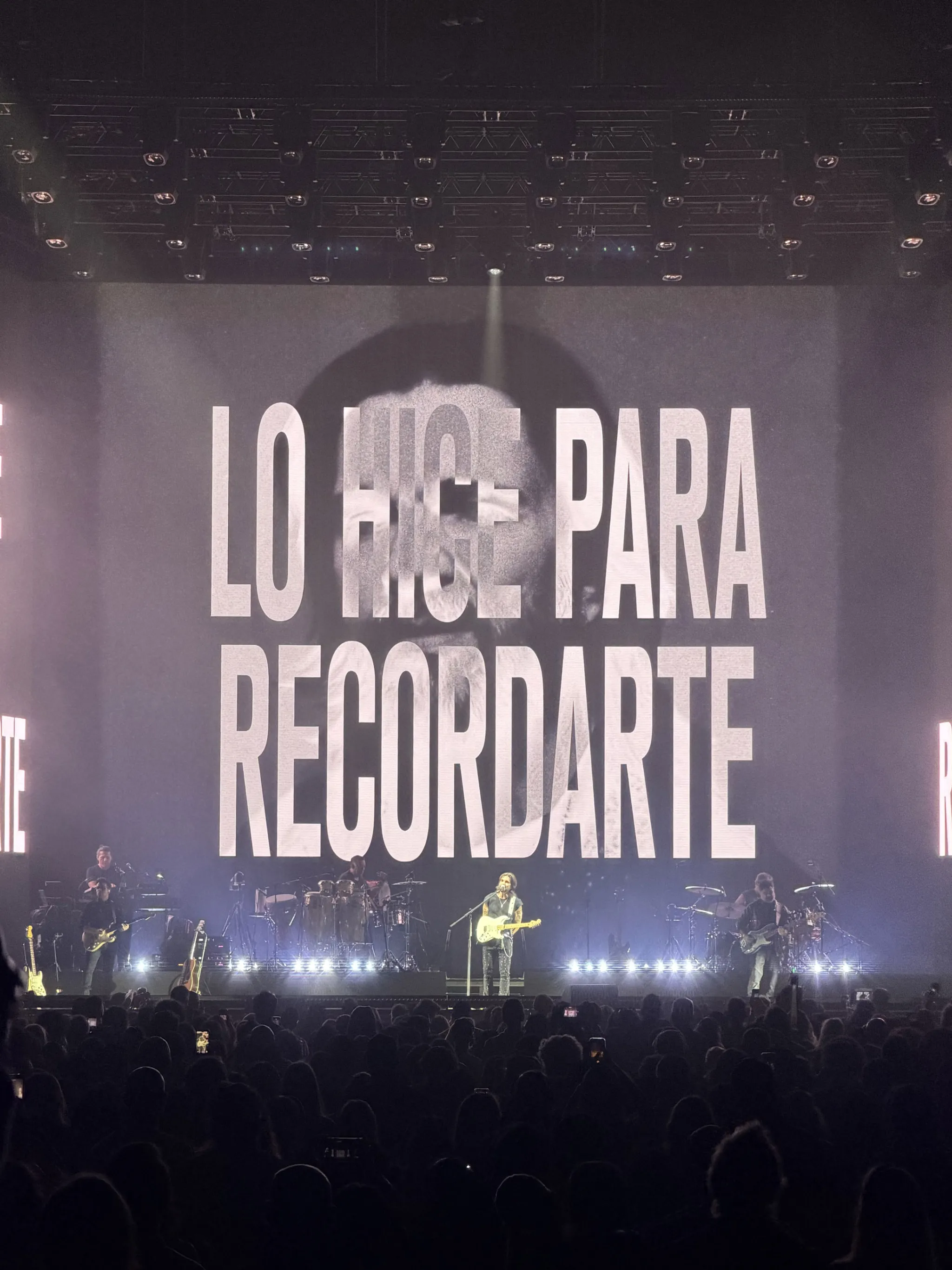Juanes. JuanEsteban Tour