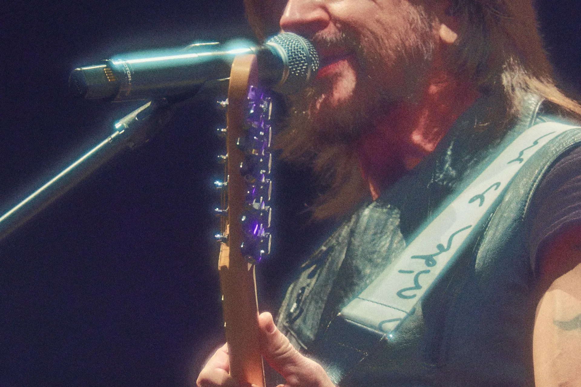 Juanes. JuanEsteban Tour