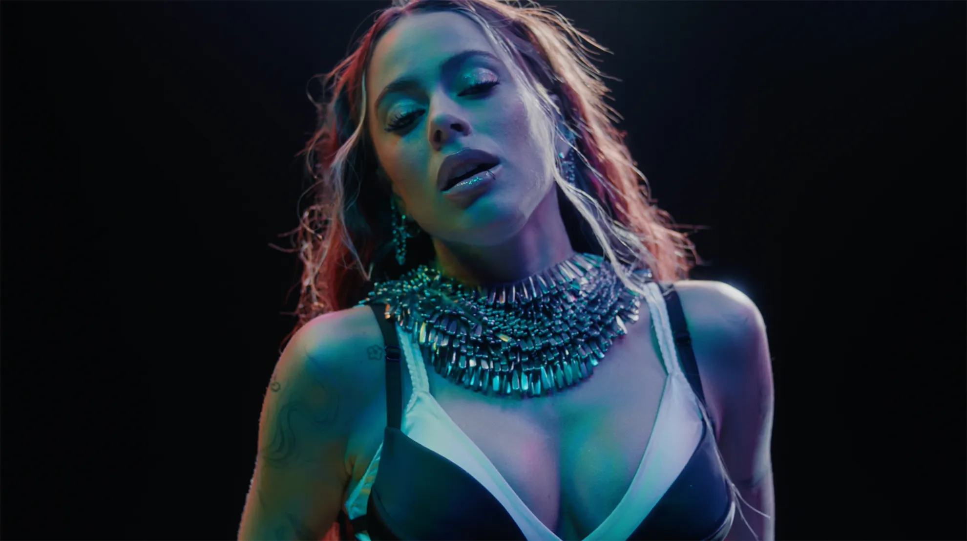 Tini. Futttura Visuals