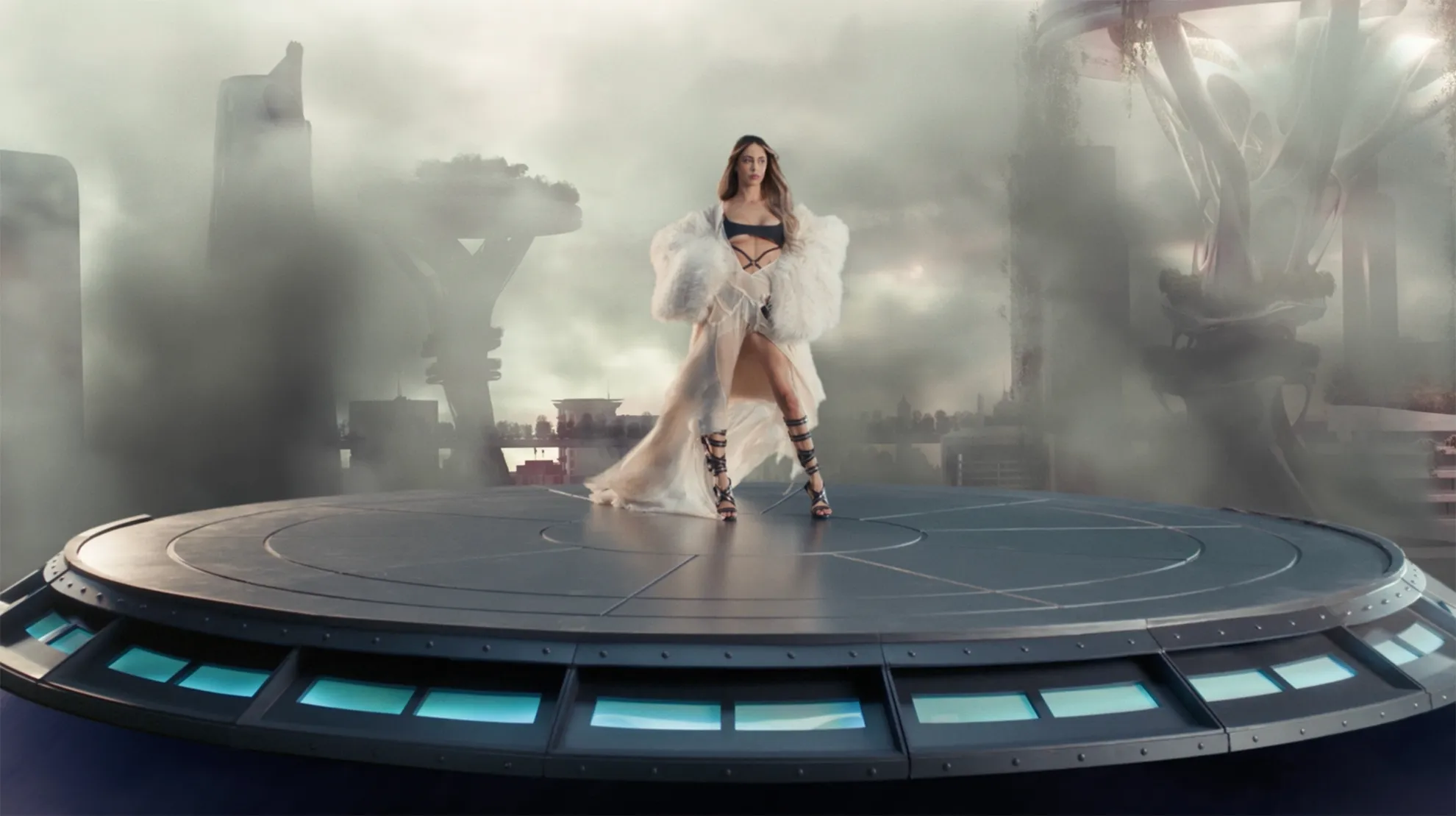 Tini. Futttura Visuals