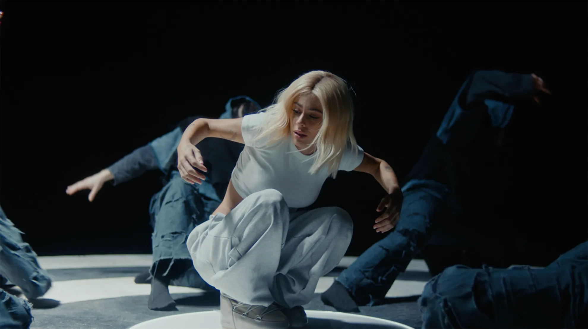 Tini. Futttura Visuals