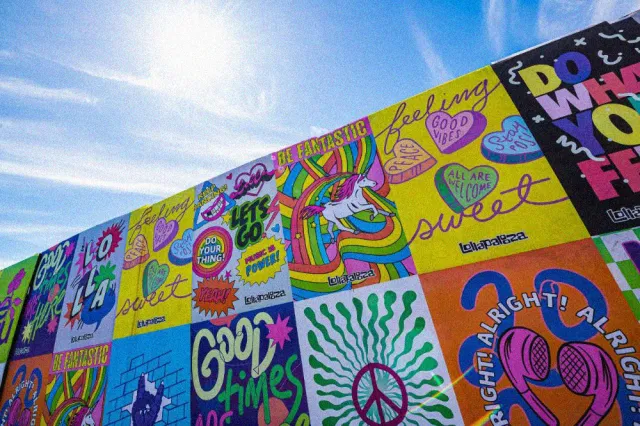 Lollapalooza. Posters & Flags (The Archive)